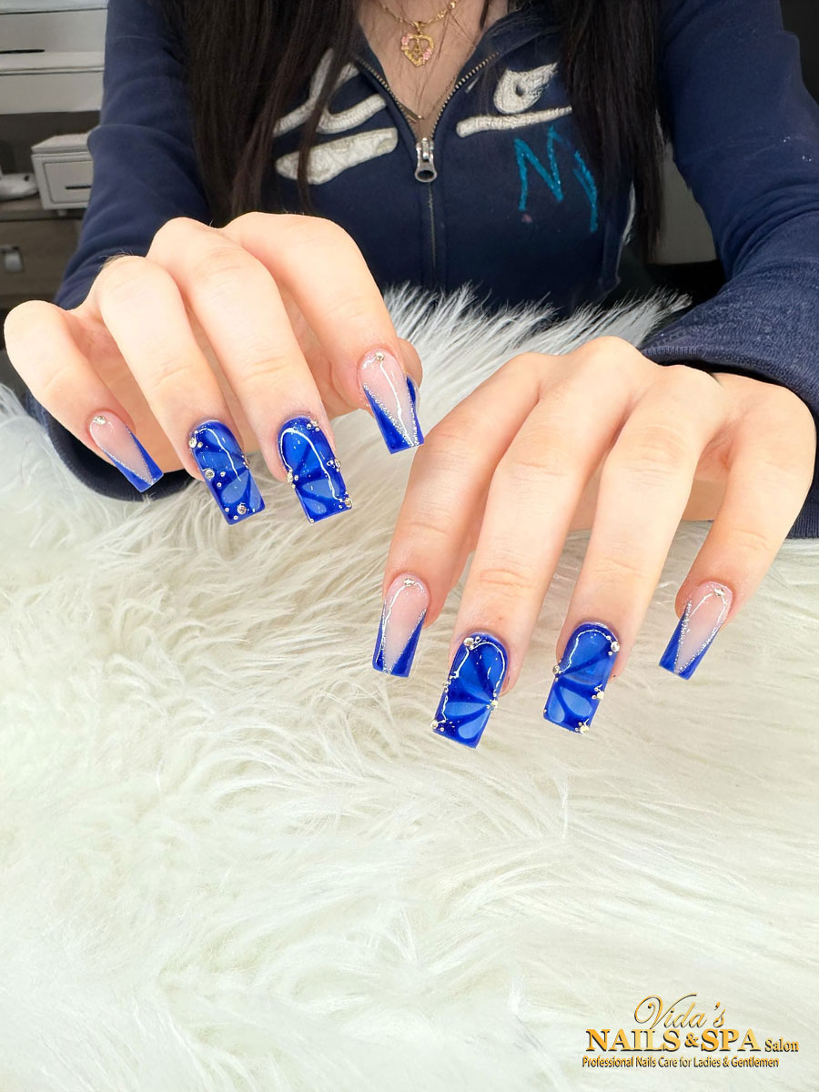 VIDA'S NAILS & SPA