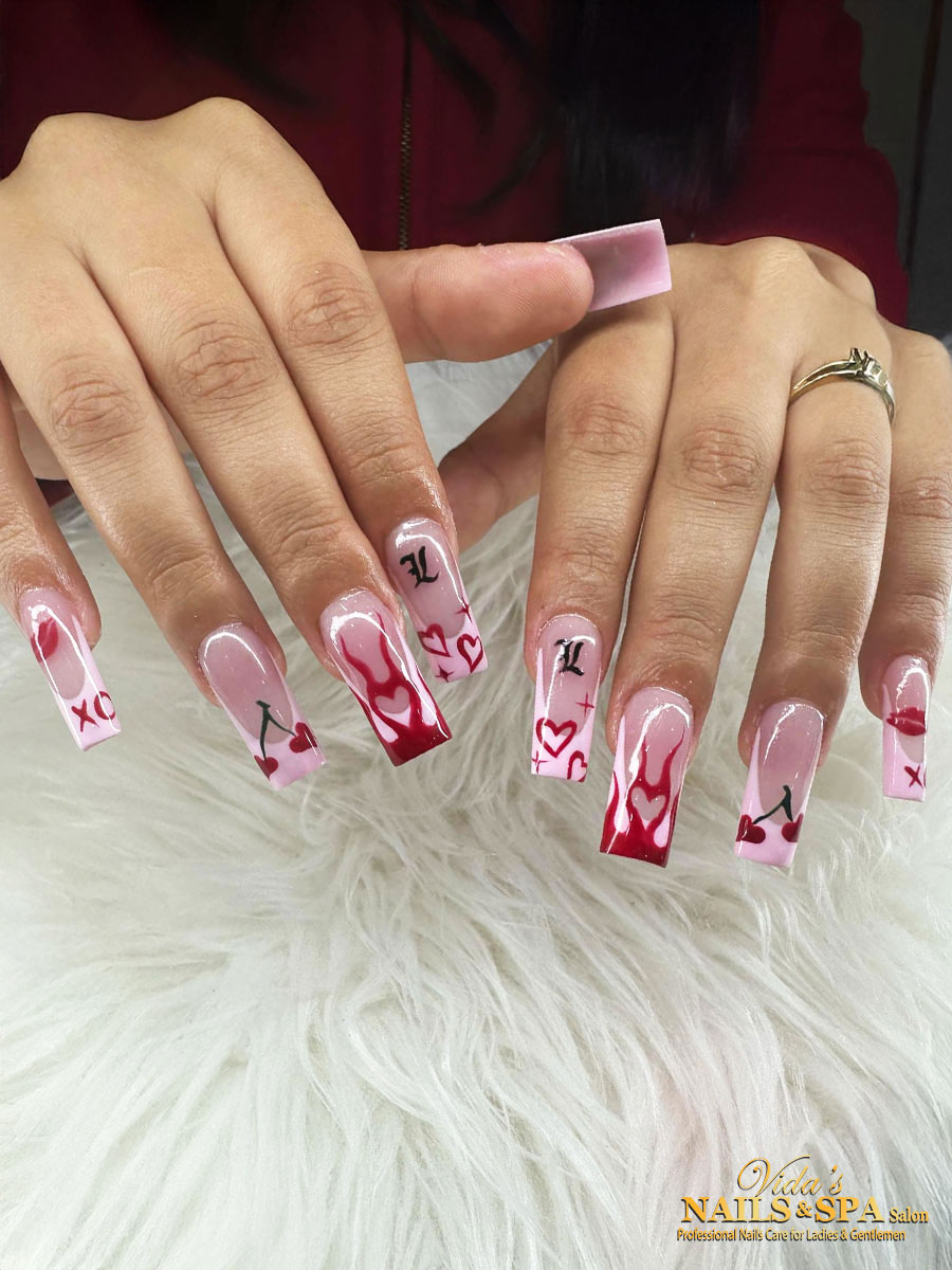VIDA'S NAILS & SPA